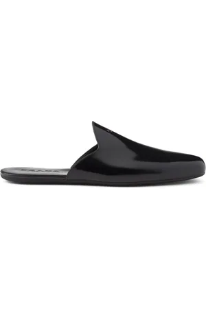 Prada Chaussons en cuir à logo embossé