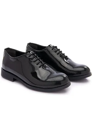 M. Moustache Derbies à détails de perforations