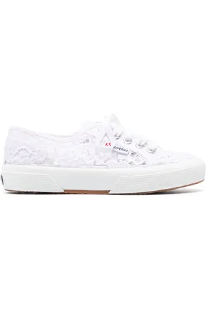 Superga Baskets 2750 en macramé