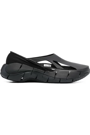 Maison Margiela X Reebok chaussures à découpes