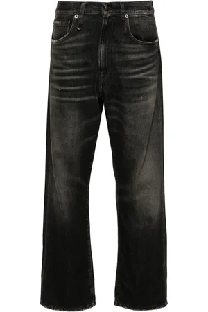 R13 Jean à patch logo
