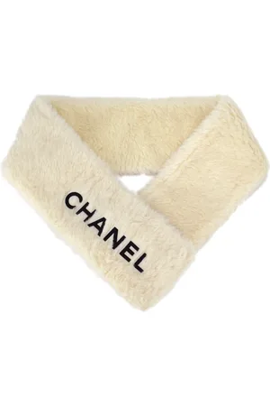 CHANEL Châle à logo brodé (années 1990-2000)