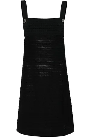 CHANEL Robe sans manches à zip arrière (années 2000)