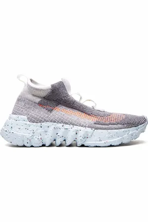Nike Baskets Space Hippie 02