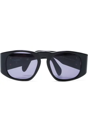 CHANEL Lunettes de soleil à monture en D (années 2000)