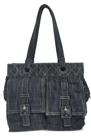 CHANEL Sac porté épaule en jean (2006)