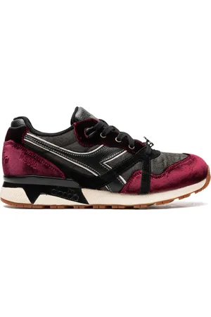 Diadora X 24 Kilates x Sabotage baskets N9000 
