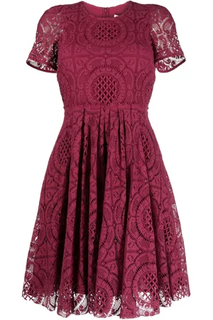 Burberry Robe évasée en dentelle à manches courtes