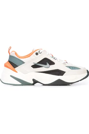 Nike Baskets à design brodé