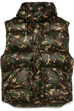Céline Doudoune à motif camouflage (2021)