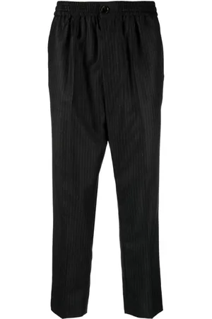 Ami Pantalon court à fines rayures