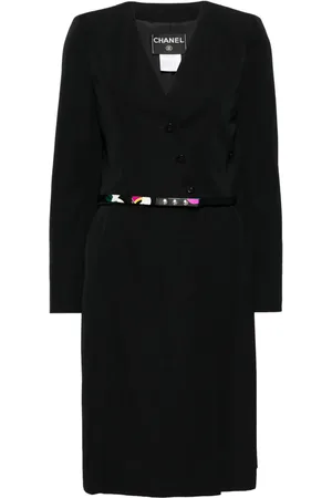 CHANEL Tailleur-jupe à simple boutonnage (2000)