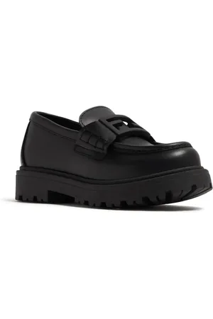 Fendi Mocassins en cuir à plaque logo