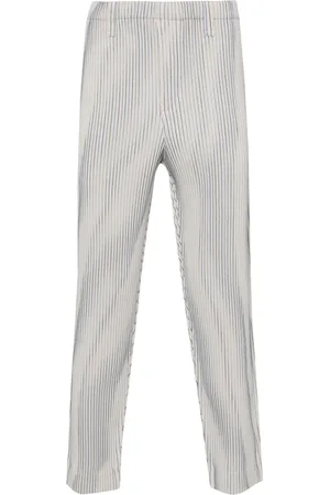 Issey Miyake Pantalon Tweed Pleats à coupe courte
