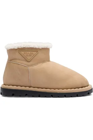 Prada Bottines en daim à logo triangle