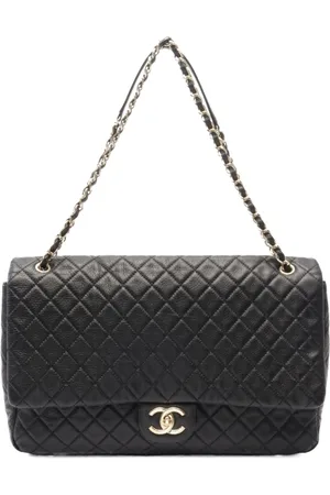 CHANEL Sac porté épaule Classic Flap Jumbo (2016-2017)