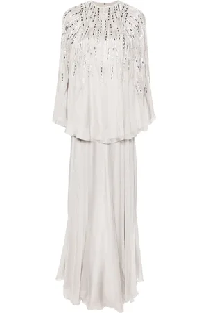 Dina Melwani Trousseau de naissance à broderies