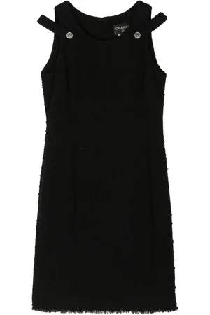 CHANEL Robe sans manches en tweed à coupe courte (annéees 2000)