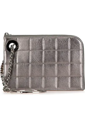 CHANEL Pochette Handcuff Wristlet (2002-2003)