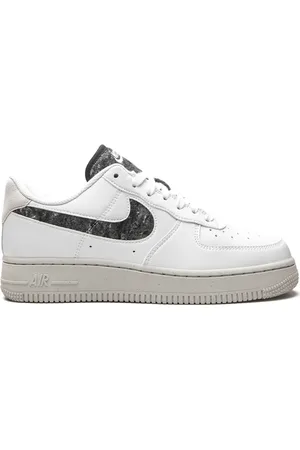 Nike Baskets Air Force 1 07 SE Rec