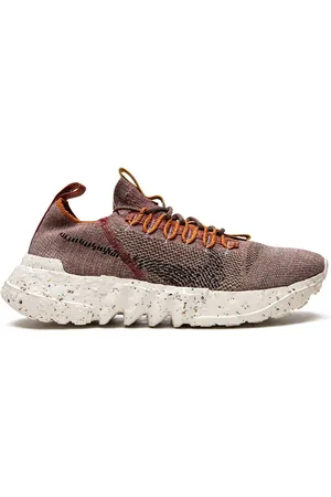 Nike Baskets Space Hippie 01