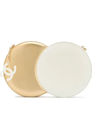 CHANEL Pochette à design structuré
