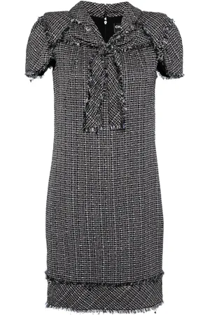 CHANEL Robe courte à détail de nœud (2009)