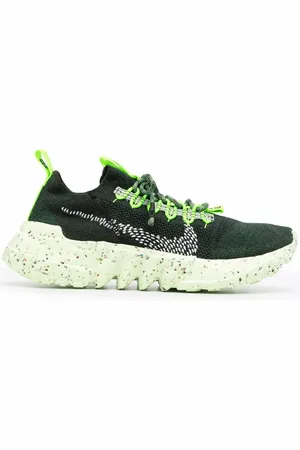 Nike Baskets Space Hippie 01