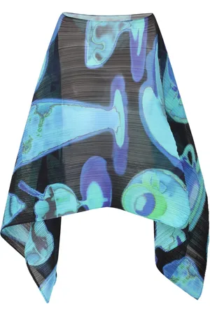 PLEATS PLEASE ISSEY MIYAKE Modèle d