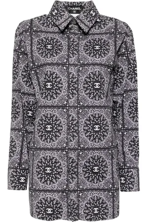 CHANEL Chemise à imprimé graphique (années 2010-2020)