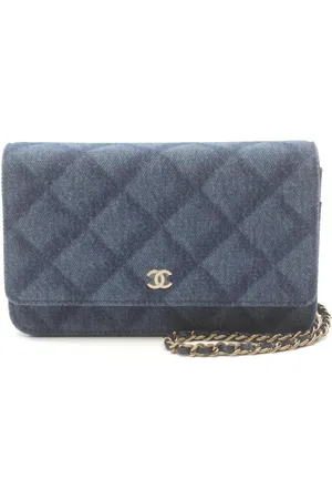 CHANEL Sac porté épaule 2021 CC en jean