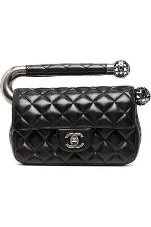 CHANEL Pochette Around The World (2014)