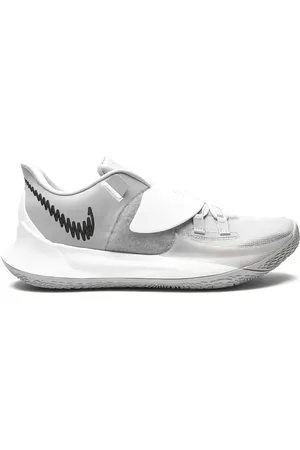 Nike Baskets Kyrie 3 Team
