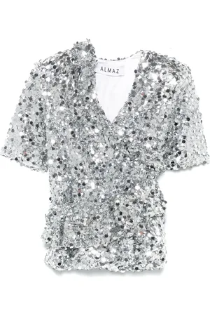 ALMAZ Robe courte ornée de sequins à taille ceinturée