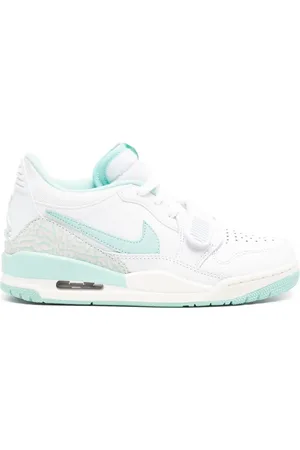 Nike Baskets Air Jordan Legacy 312