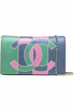 CHANEL Pochette à logo CC (2017)