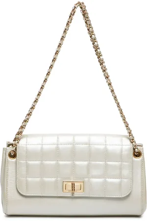 CHANEL Sac porté épaule 2.55 (2001-2002)