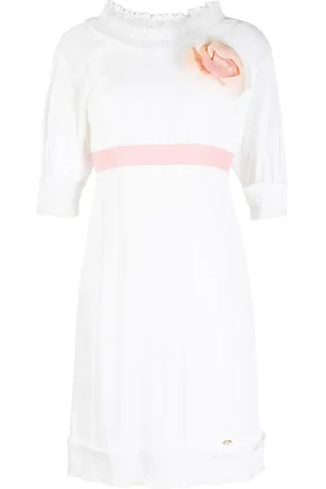 CHANEL Robe à appliques fleurs
