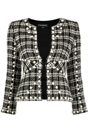 CHANEL Veste en tweed boutonnée (années 2003)