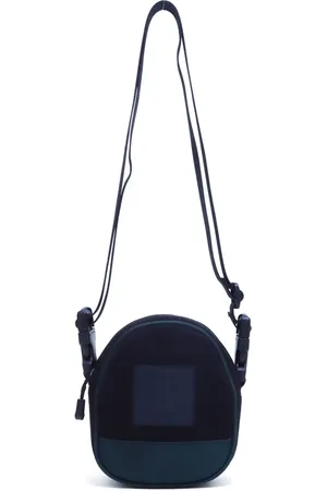 CHANEL Sac porté épaule Sports à logo appliqué (années 2010)