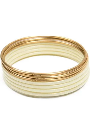 CHANEL Bracelet à logo gravé (années 2010)