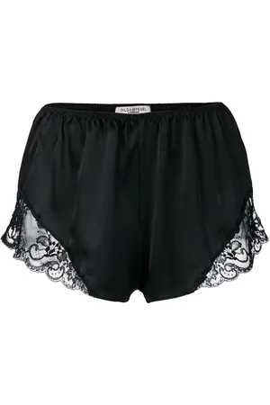 Gilda & Pearl Short Rita