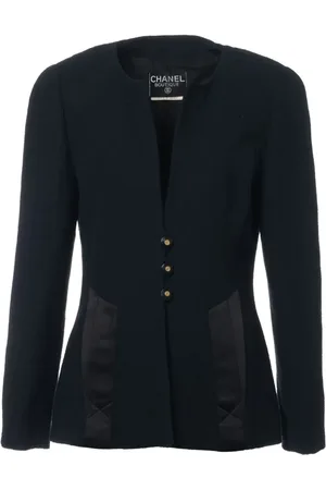 CHANEL Veste à col contrastant