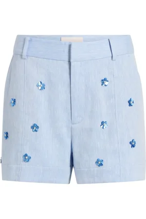 Cinq A Sept Short Tora
