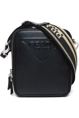 Prada Sac porté épaule à logo Triangle (2015-2024)