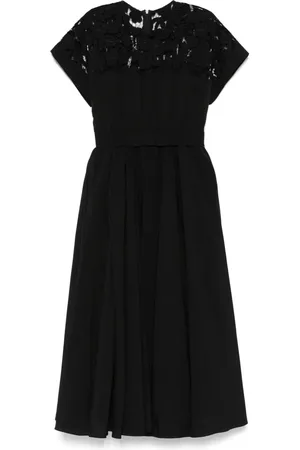 NISSA Robe mi-longue à détails en dentelle