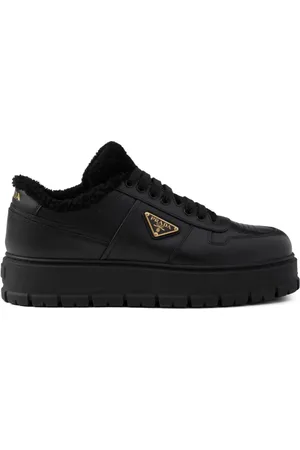 Prada Baskets en peau lainée