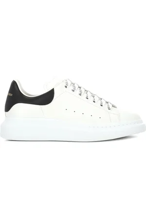 Alexander McQueen Baskets à détail perforé