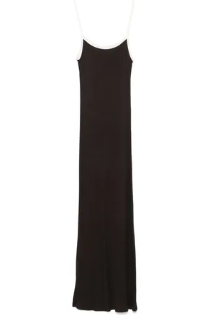 AYA MUSE Robe nervurée à coupe mi-longue