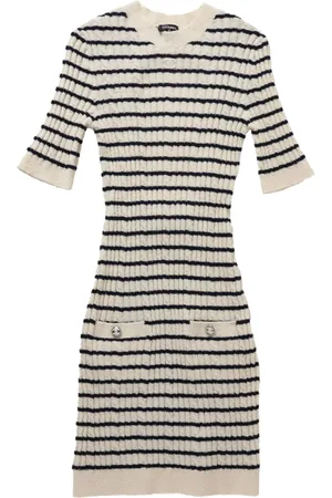 CHANEL Robe en maille à rayures (2023)